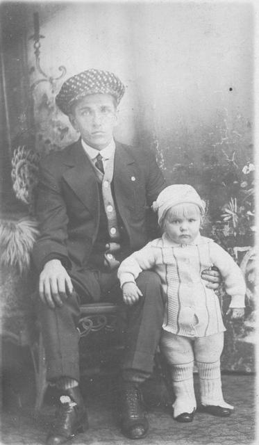 Elmer and Aunt edith (DeDe) circa 1916.