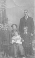 Grandma and Grandpa Hakanen with Waco, Edith and Sulo